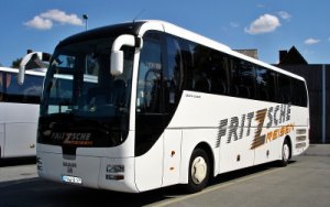 Reisebus mit WC, Küche, Klimaanlage, Schlafsessel, Video, Radio, CD-Anlage 49 Sitze + 1 Reiseleitersitz